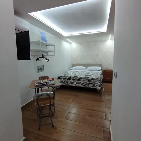 Casa Nina- Camera Ischia 公寓 那不勒斯