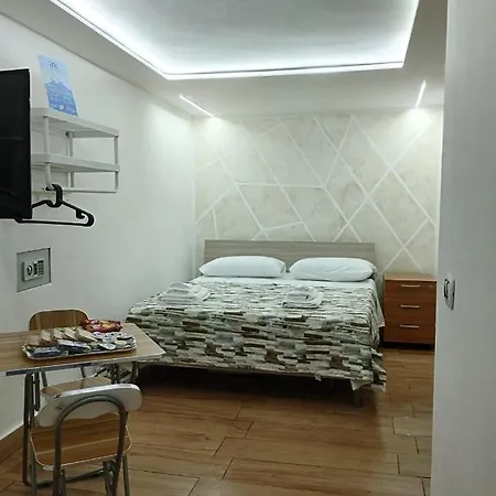 公寓 Casa Nina- Camera Ischia 那不勒斯